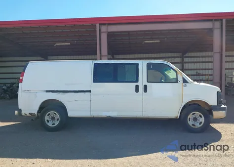 2007 Chevrolet Express Work Van из США, поврежденный, VIN 1GCGG29V671128882